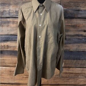 Men’s button down Geoffrey Beene shirt